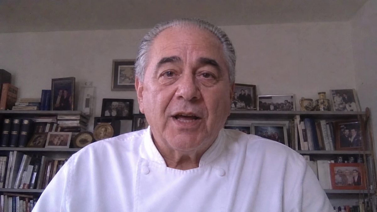 Portrait of author Salvatore Petrucci